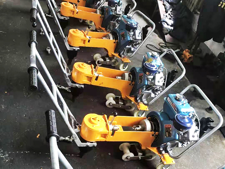 NLB-300型單頭(tou)内燃螺栓扳手(shǒu) 