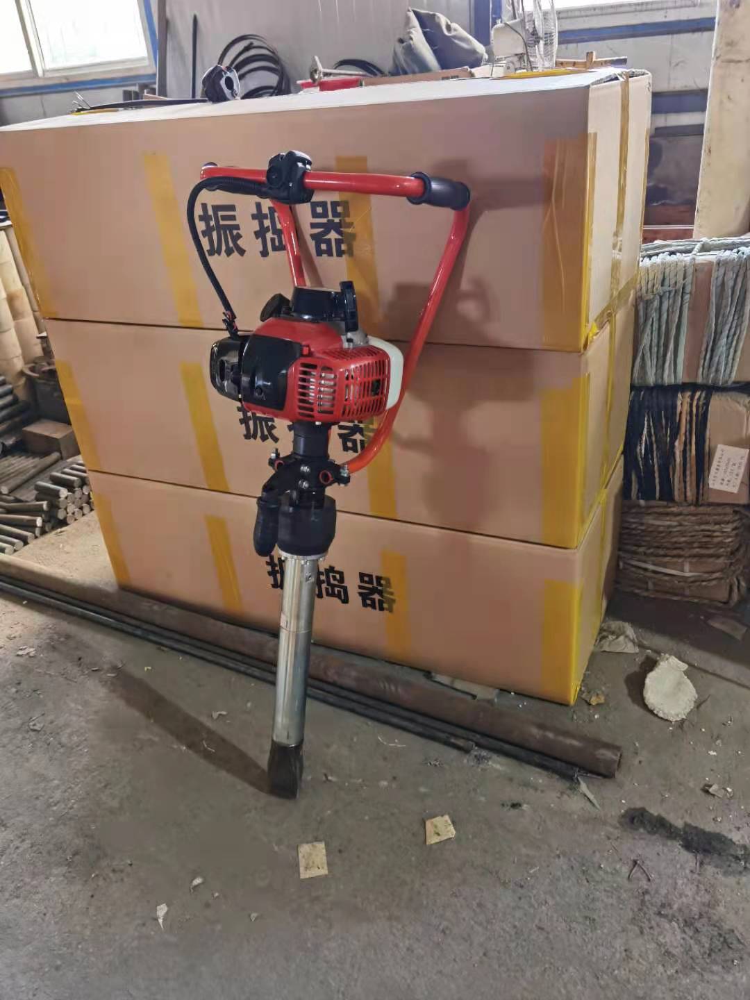 ND-4型手提式(shi)内燃搗固(gù)鎬