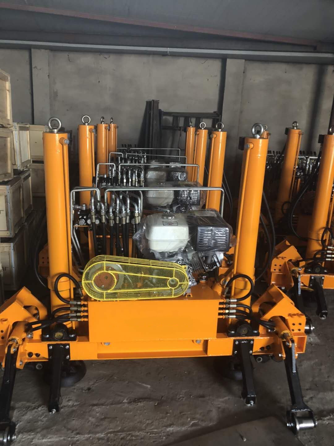 YQBJ-300x125型高行(háng)程液壓起撥道(dào)機