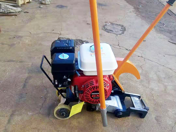 NQG-6.5II型内燃鋼軌鋸(jù)軌機