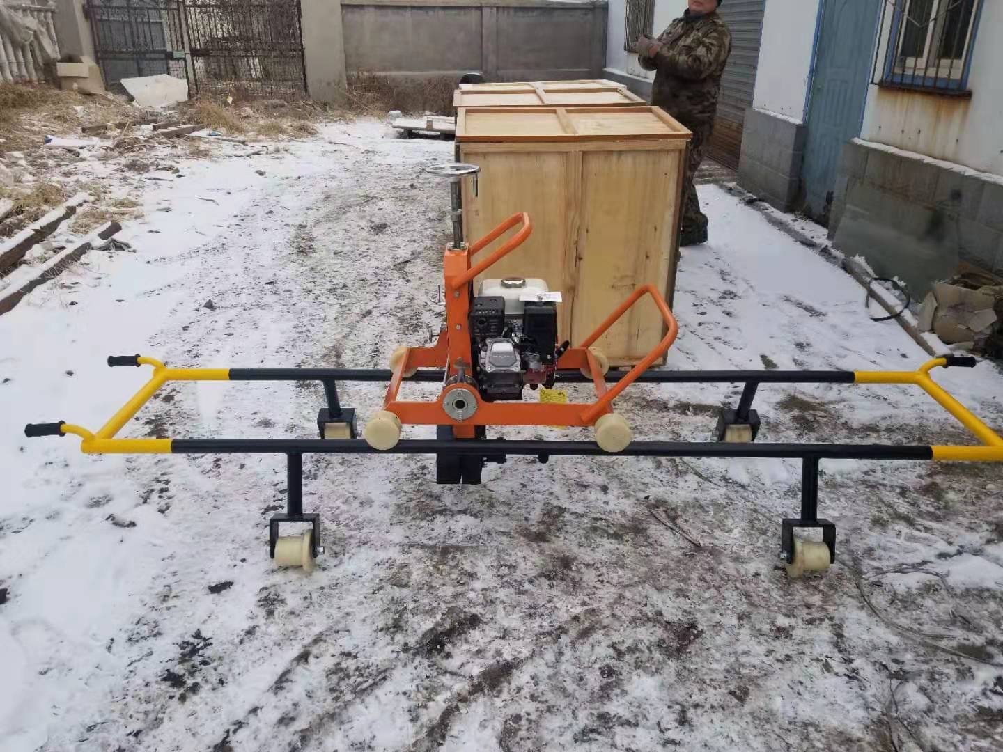 NCM-4.0型内燃道(dao)岔打磨機 