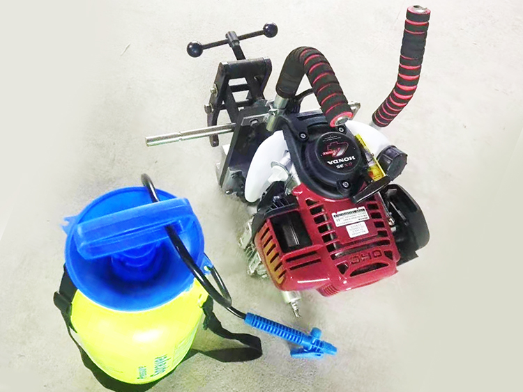 NZG-31II型内燃鋼軌鑽孔(kong)機