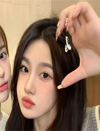 文化研究：鲁保罗变装皇后全明星 第十季如何展现彩蛋的隐藏惊喜与粉丝福利 了解文化传播的机制与效果